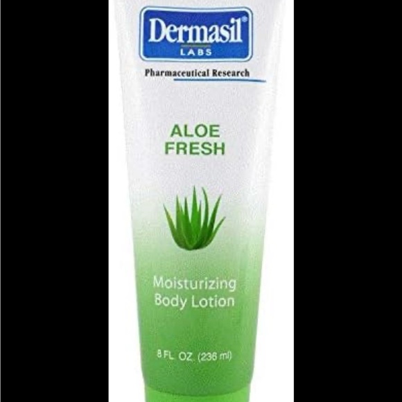 Dermasil Labs Aloe Fresh Moisturizing Body Lotion - Picture 12 of 17